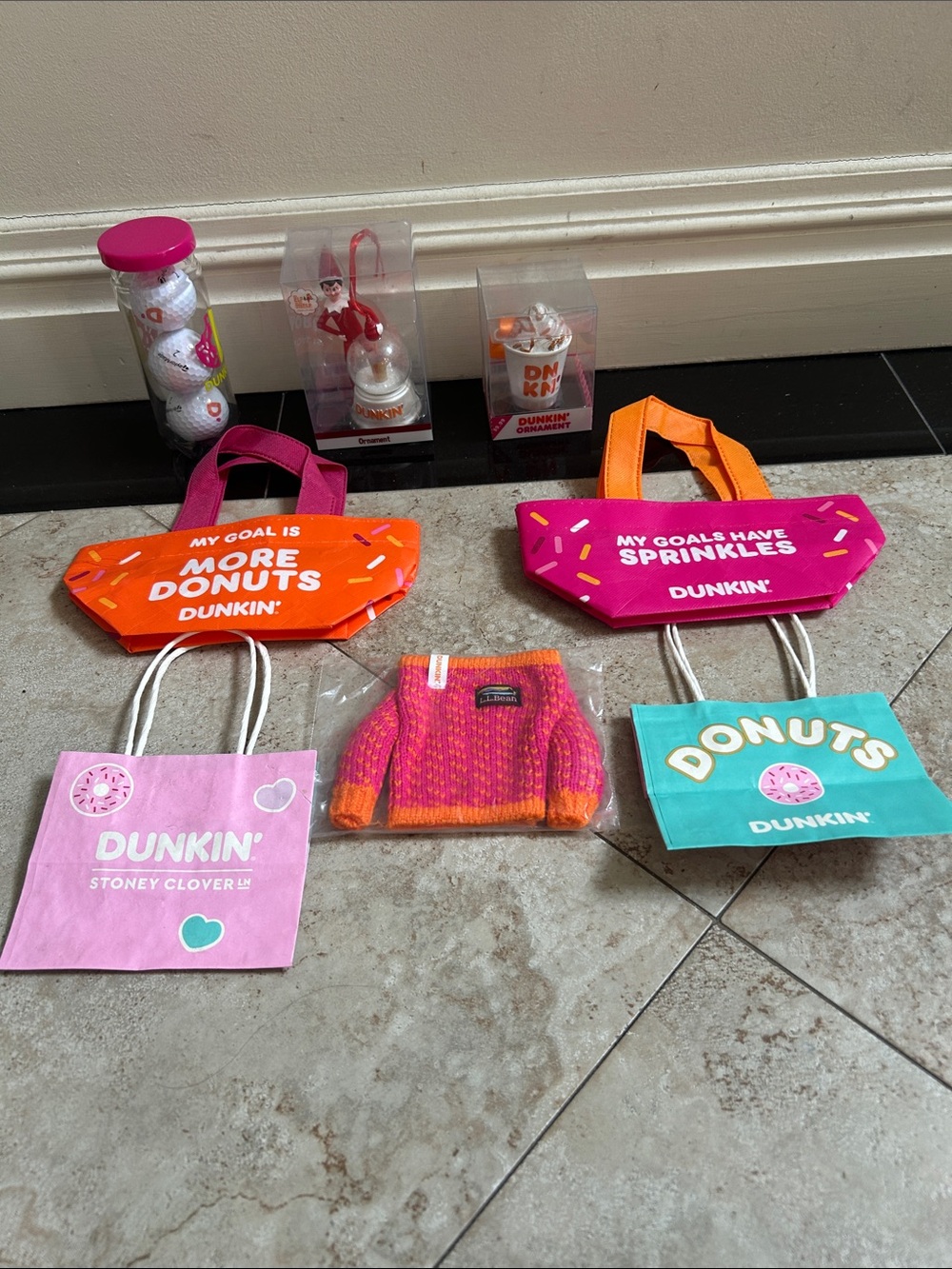 L.L. Bean Pink & Orange Dunkin cup sweater Plus Huge Merch Bundle!!